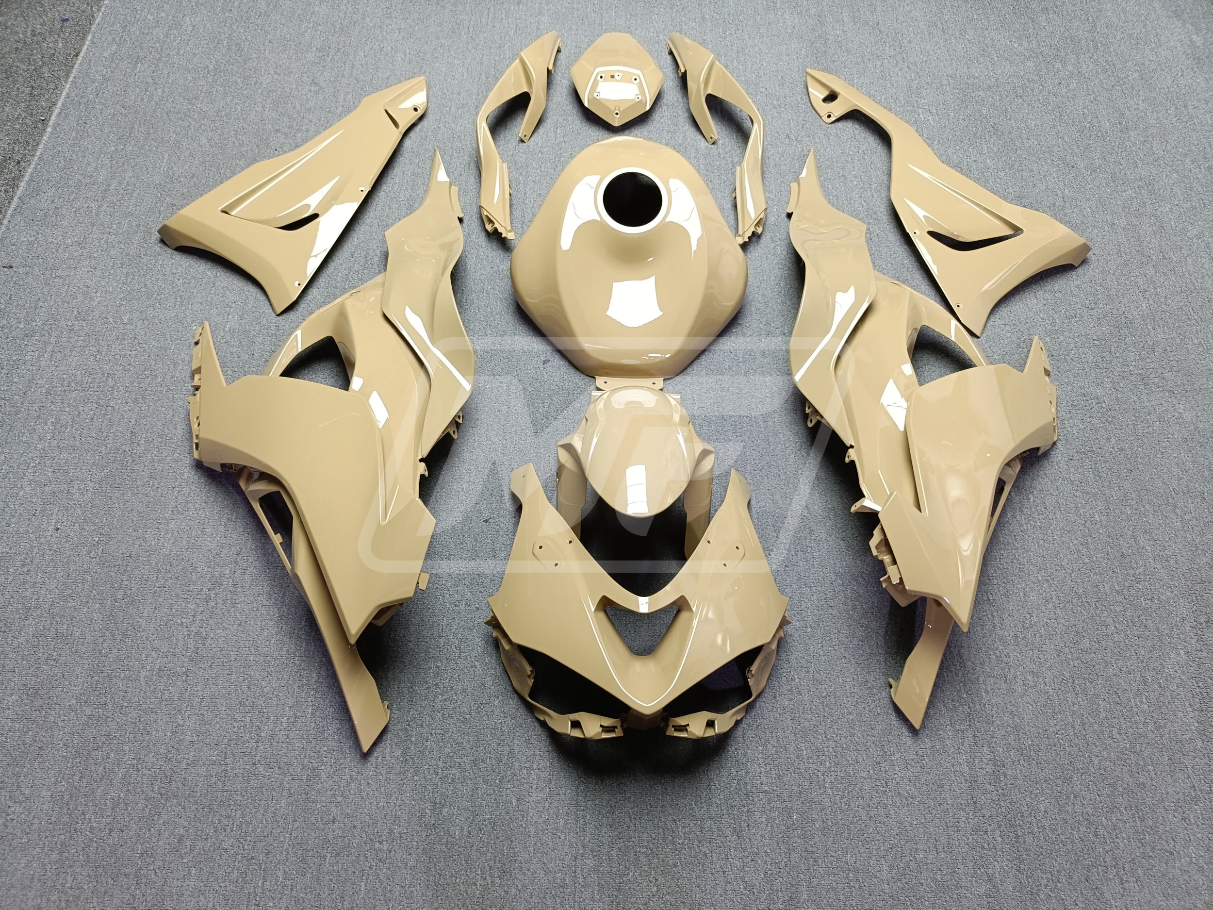 Saharaページ Kawasaki ZX6R 2024-2026 Gloss Desert Tan ABS Fairings | Monster