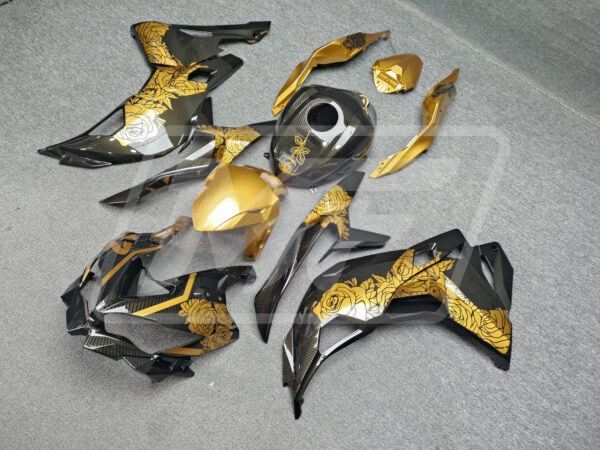 Kawasaki ZX4RR 2020-2024 Gloss Carbon Fiber Gold Roses ABS Fairings | Monster Fairings - Image 3