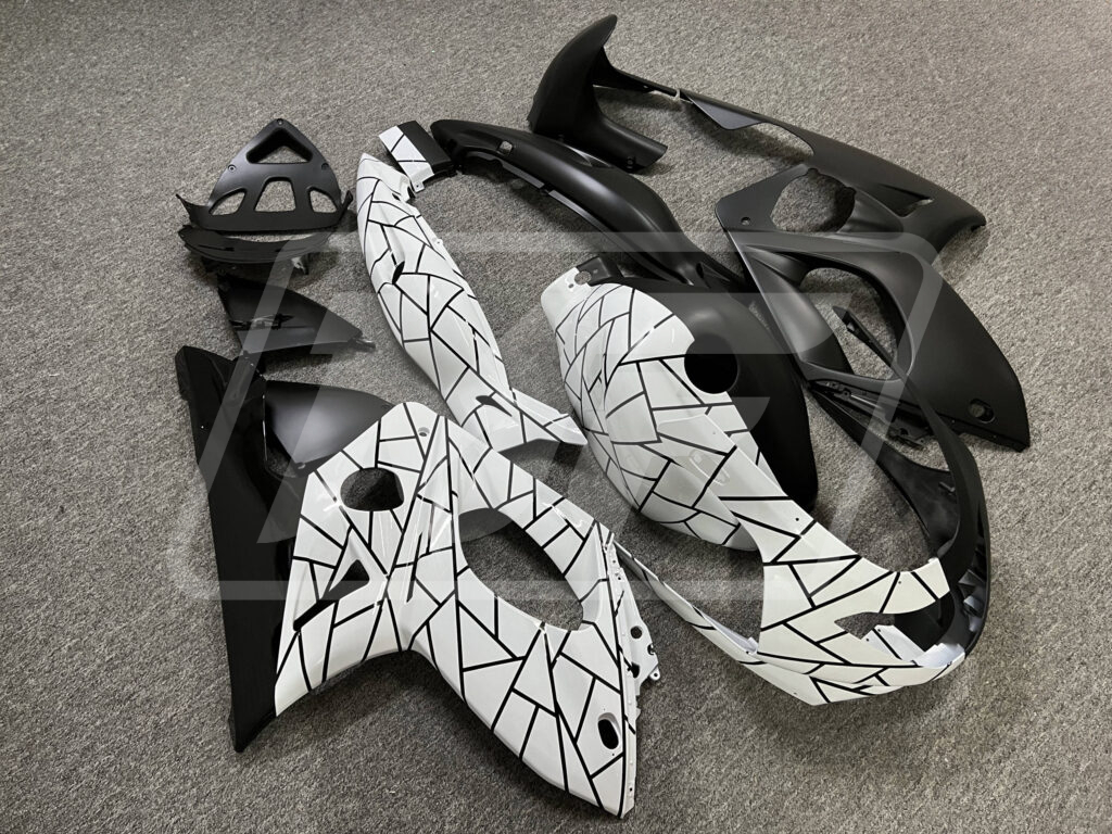 1997 - 2007 Yamaha Thundercat YZF600R Gloss White & Matte Black Pattern Split fairing set - ABS injection, custom painted by Monster Fairings