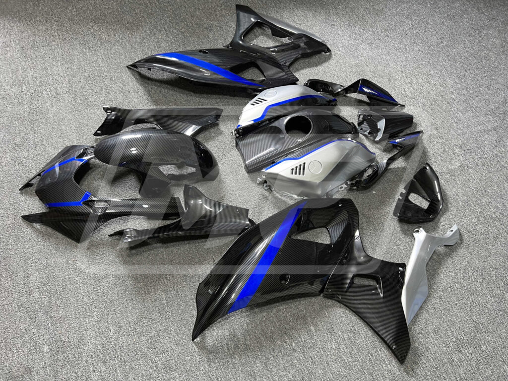 Yamaha R7 custom ABS fairings 2021 - 2025 in Gloss Carbon Fiber Style Silver & Blue - durable replacement kit, Monster Fairings