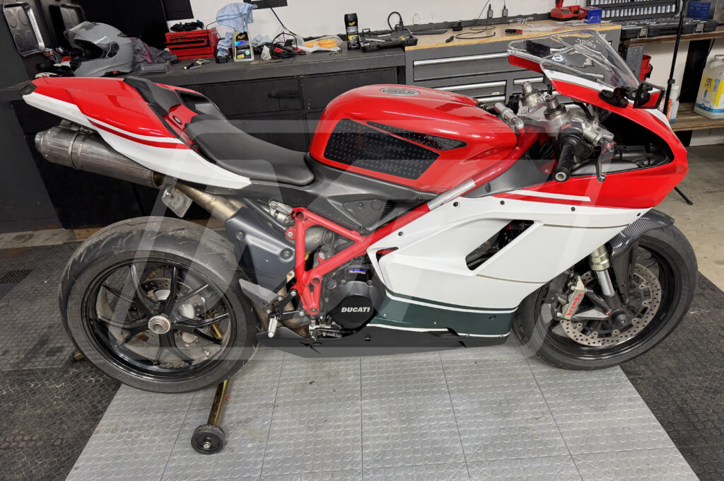 Ducati 848 1098 1198 custom ABS fairings 2007 - 2012 in Matte White Black & Green Gloss Red Carbon Fiber Style - durable replacement kit, Monster Fairings