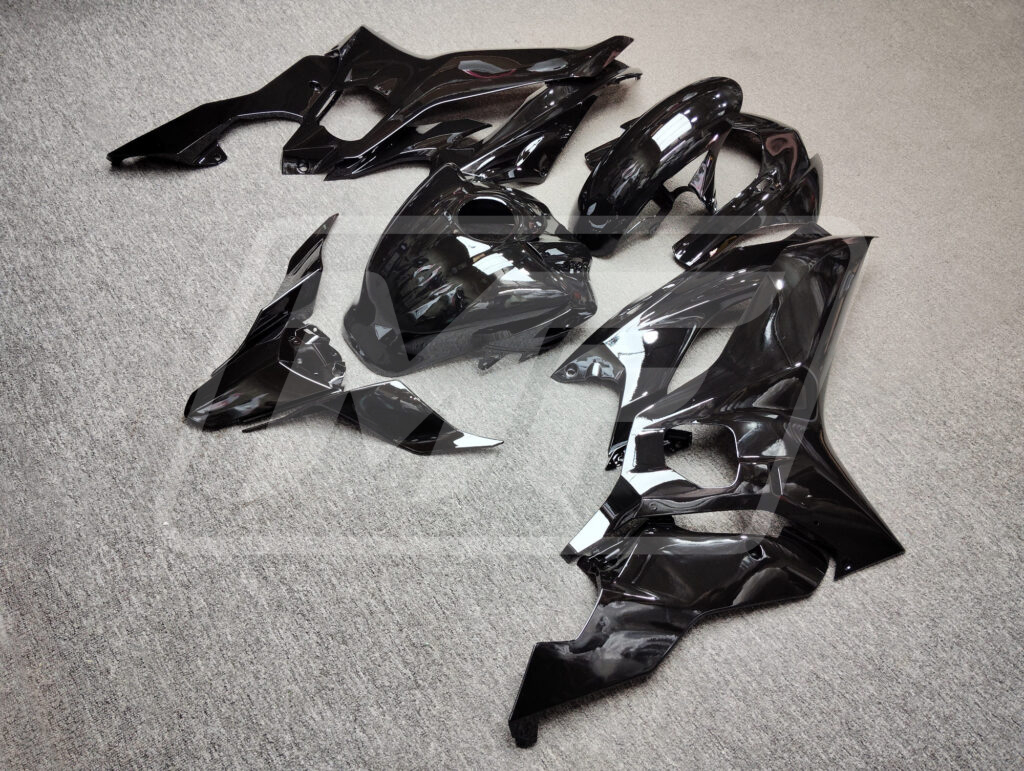 2017 - 2022 Yamaha R6 Gloss Black fairing set - ABS injection, custom painted by Monster Fairings