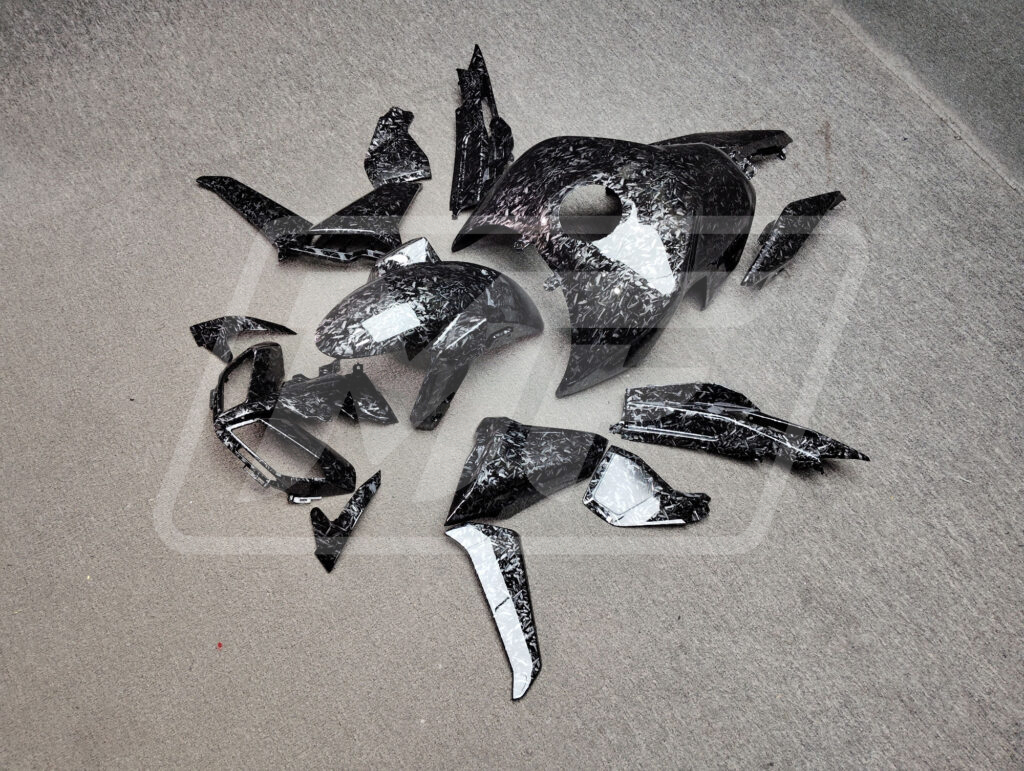 Gloss Forged Carbon Style ABS fairings for Yamaha MT09 2017 - 2019 - premium OEM fit kit by Monster Fairings