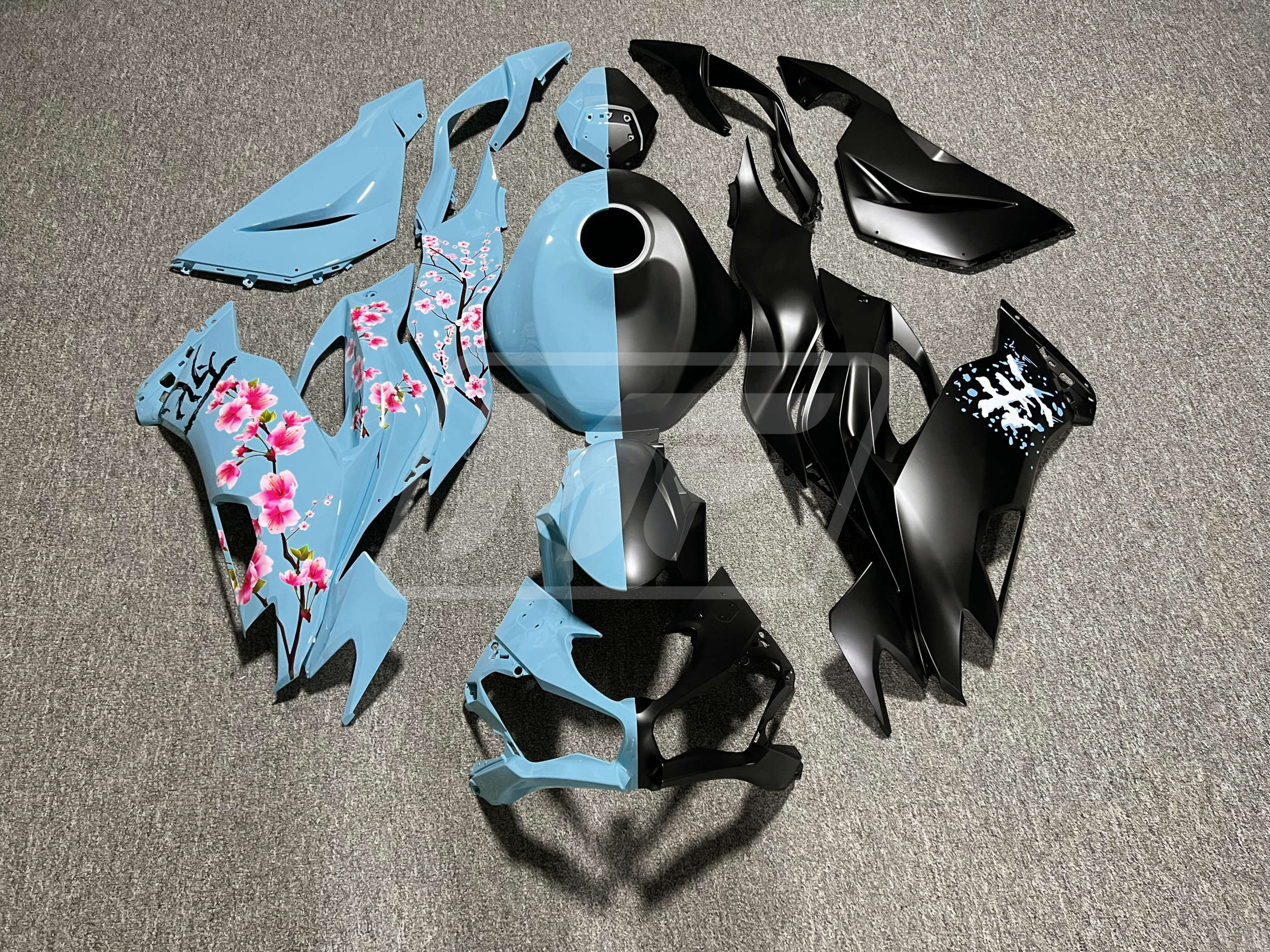 Kawasaki ZX6R 2019-2023 Matte Black & Gloss Baby Blue Cherry