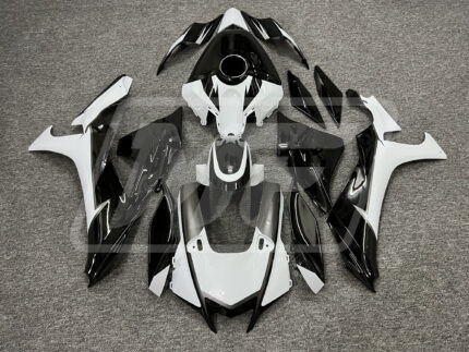 Yamaha R1 20-25 Gloss Black and White